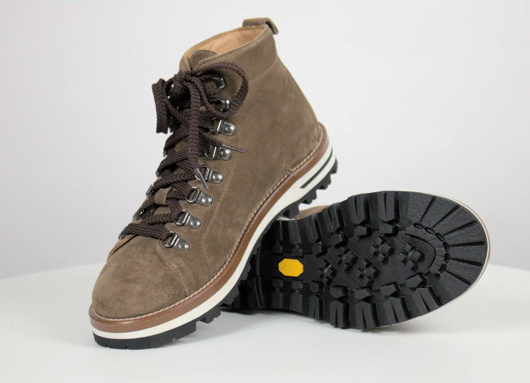 Falcade Suede, Saraceno